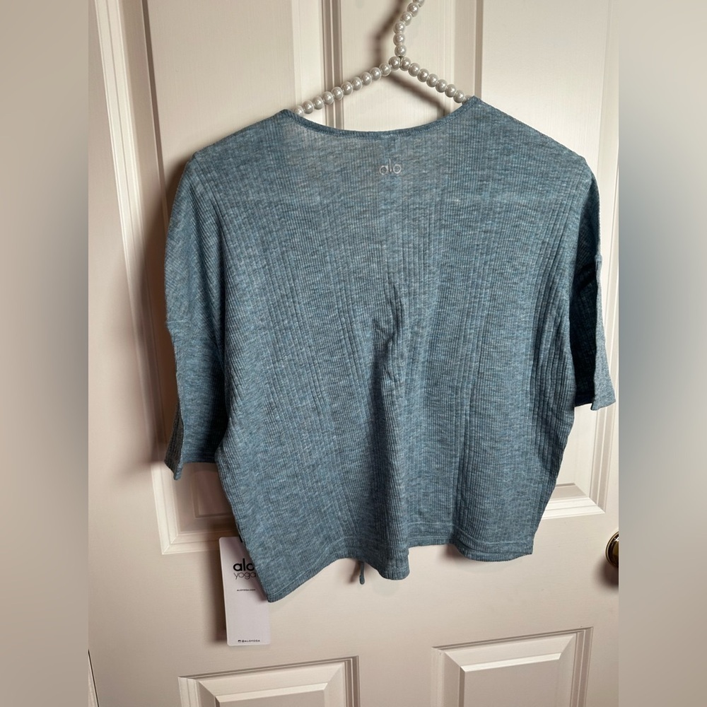 ALO Yoga blue Short Sleeve Top - Picture 7 of 8